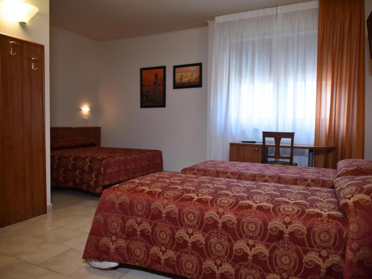 Hotel E Appartamenti La Solaria San Giovanni Rotondo Exterior photo
