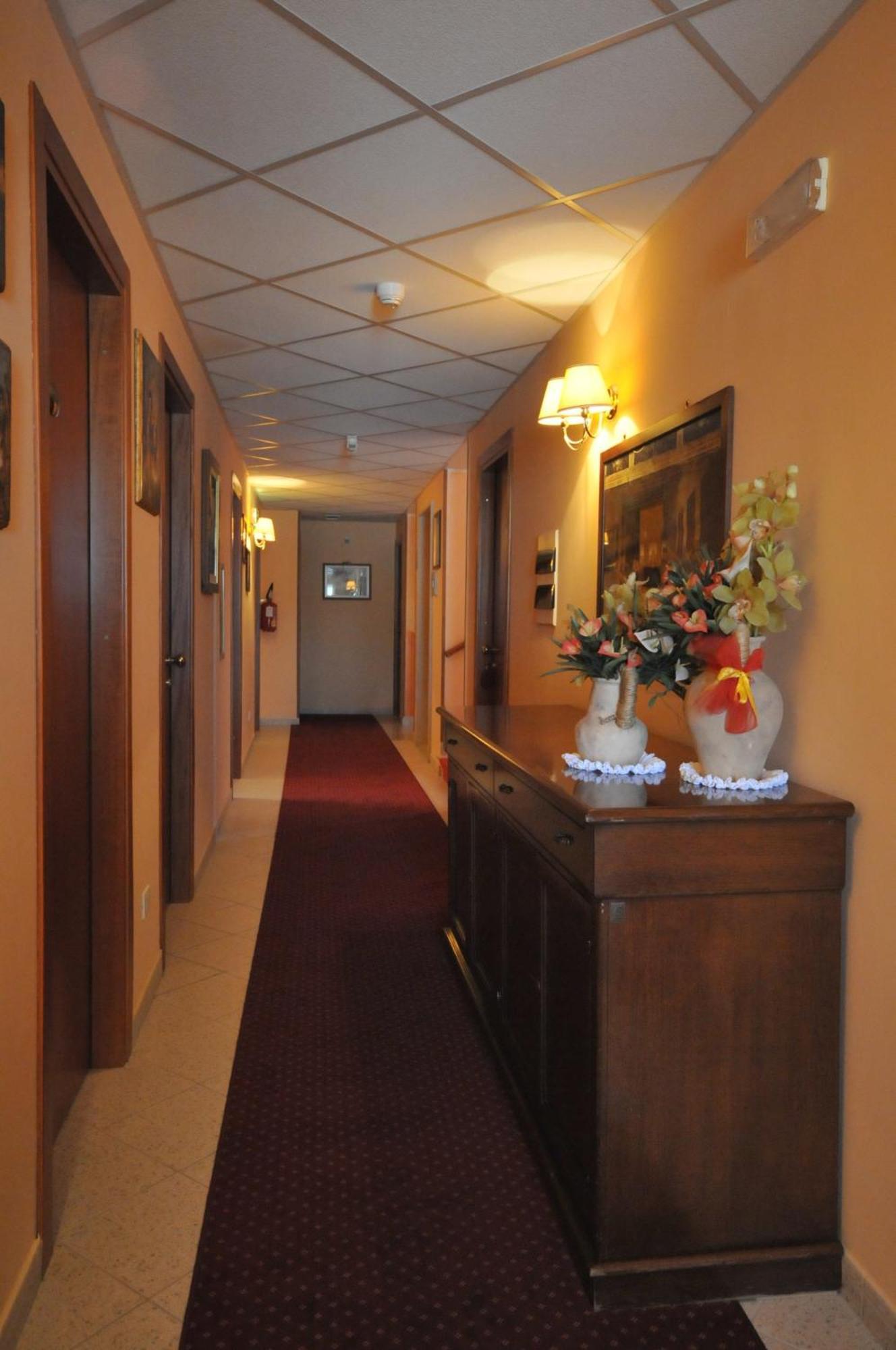 Hotel E Appartamenti La Solaria San Giovanni Rotondo Exterior photo