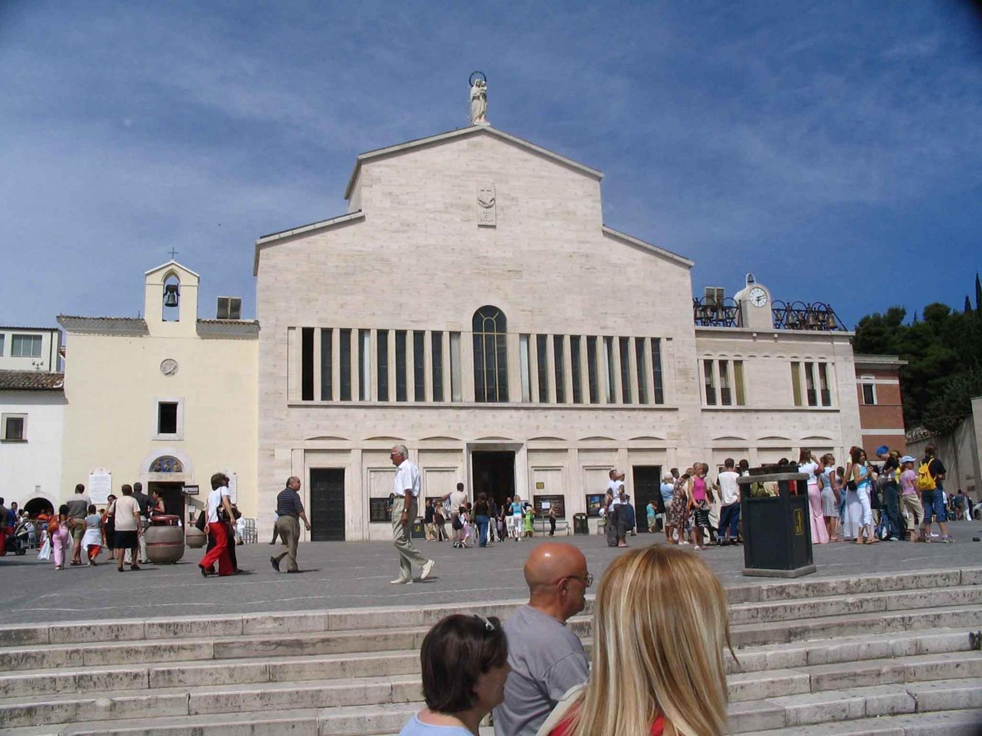 Hotel E Appartamenti La Solaria San Giovanni Rotondo Exterior photo