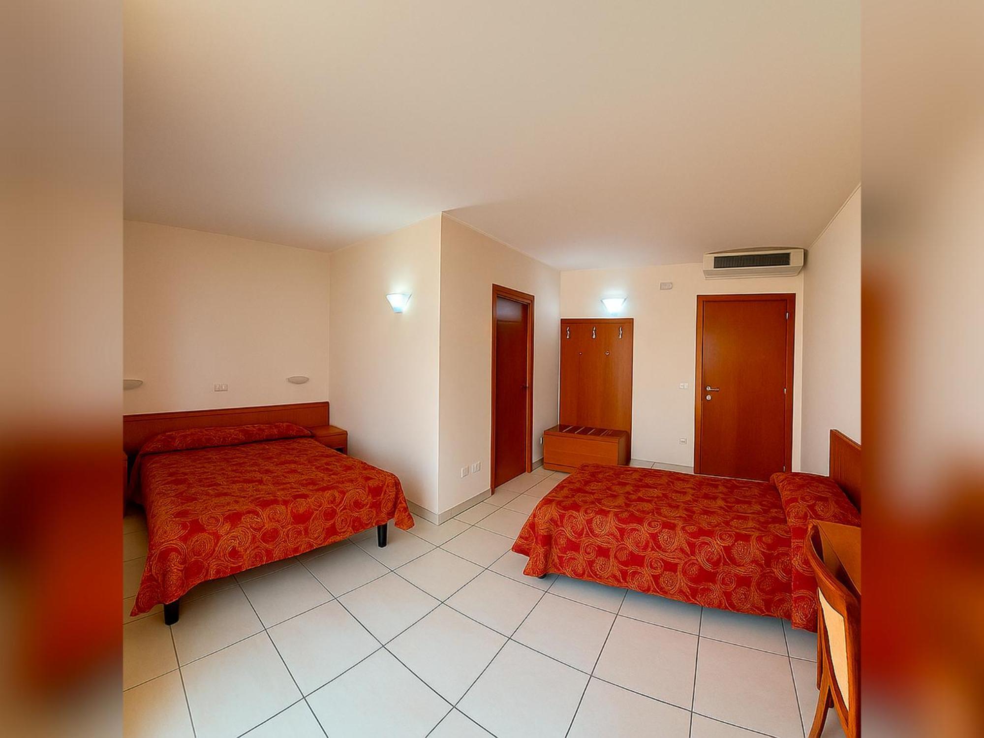 Hotel E Appartamenti La Solaria San Giovanni Rotondo Exterior photo