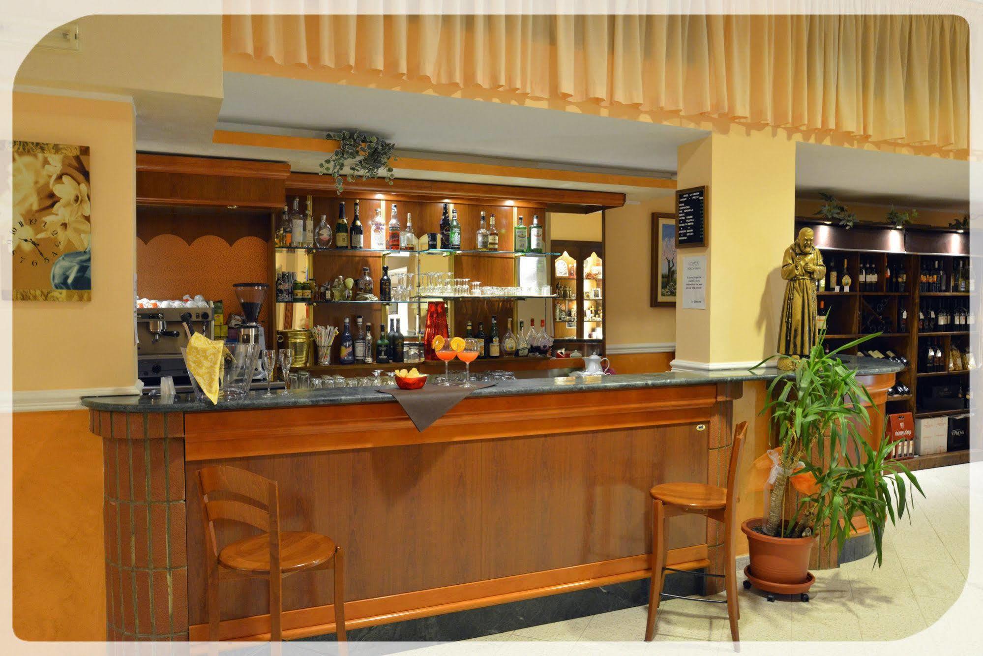 Hotel E Appartamenti La Solaria San Giovanni Rotondo Exterior photo